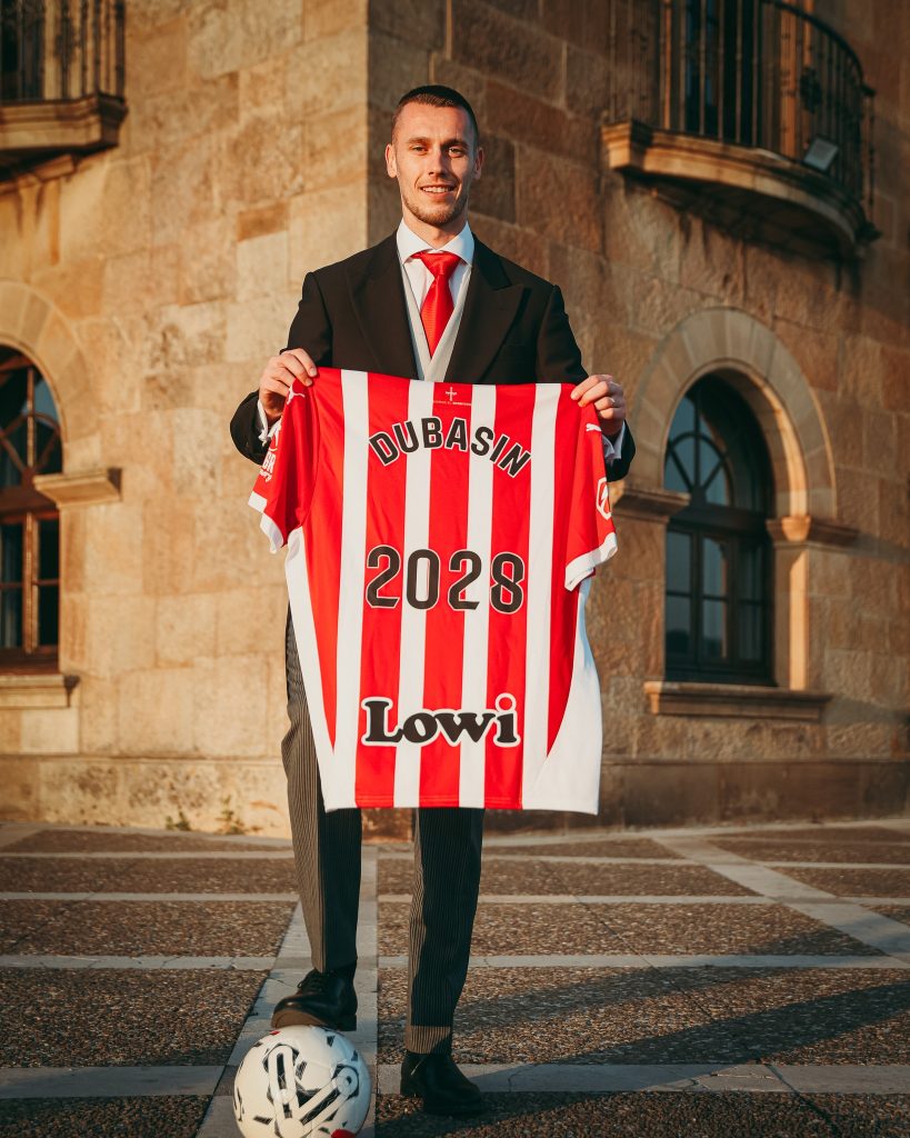 Jonathan Dubasin ya es jugador del Sporting en propiedad Jonathan Dubasin ya es jugador del Sporting en propiedad