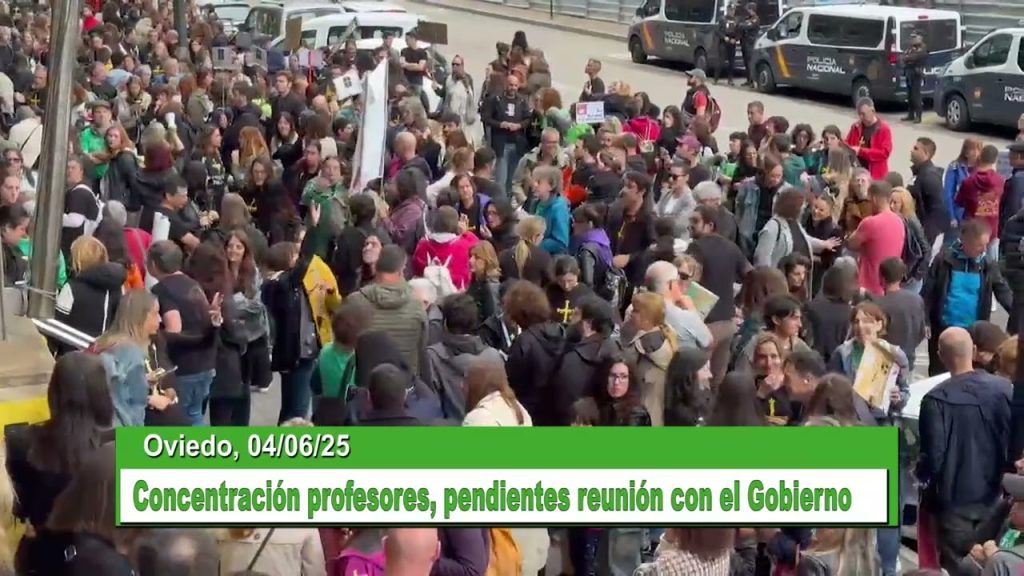Tensión en la educación asturiana: Miles de docentes se movilizan frente al EASMU mientras el Gobierno negocia con los sindicatos.