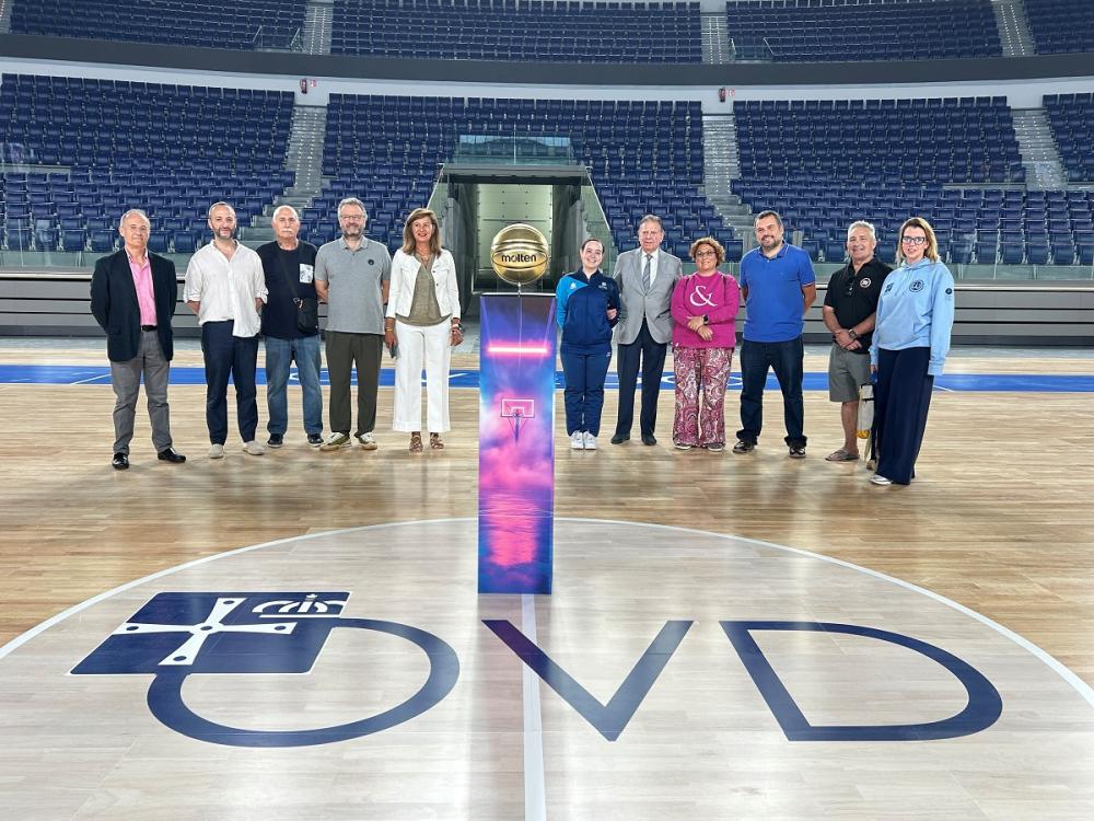 La vuelta al nuevo Palacio de los deportes de Oviedo La vuelta al nuevo Palacio de los deportes de Oviedo
