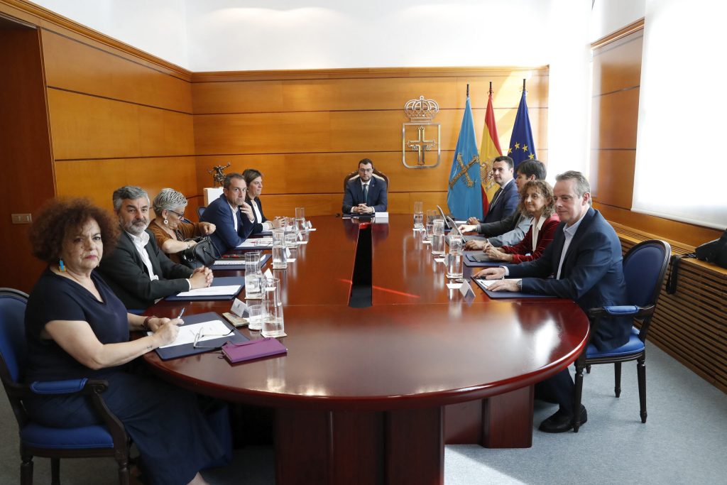 ‘miPrincipado’, la aplicación que acerca la Administración a la ciudadanía y las empresas con trámites sin papeles y documentos a un clic ‘miPrincipado’, la aplicación que acerca la Administración a la ciudadanía y las empresas con trámites sin papeles y documentos a un clic