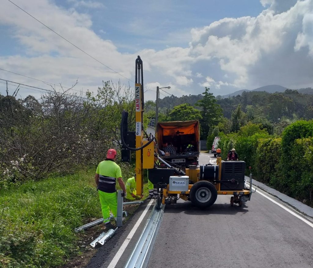 Movilidad destina más de 1,2 millones a renovar las barreras de seguridad en la red autonómica de carreteras Movilidad destina más de 1,2 millones a renovar las barreras de seguridad en la red autonómica de carreteras