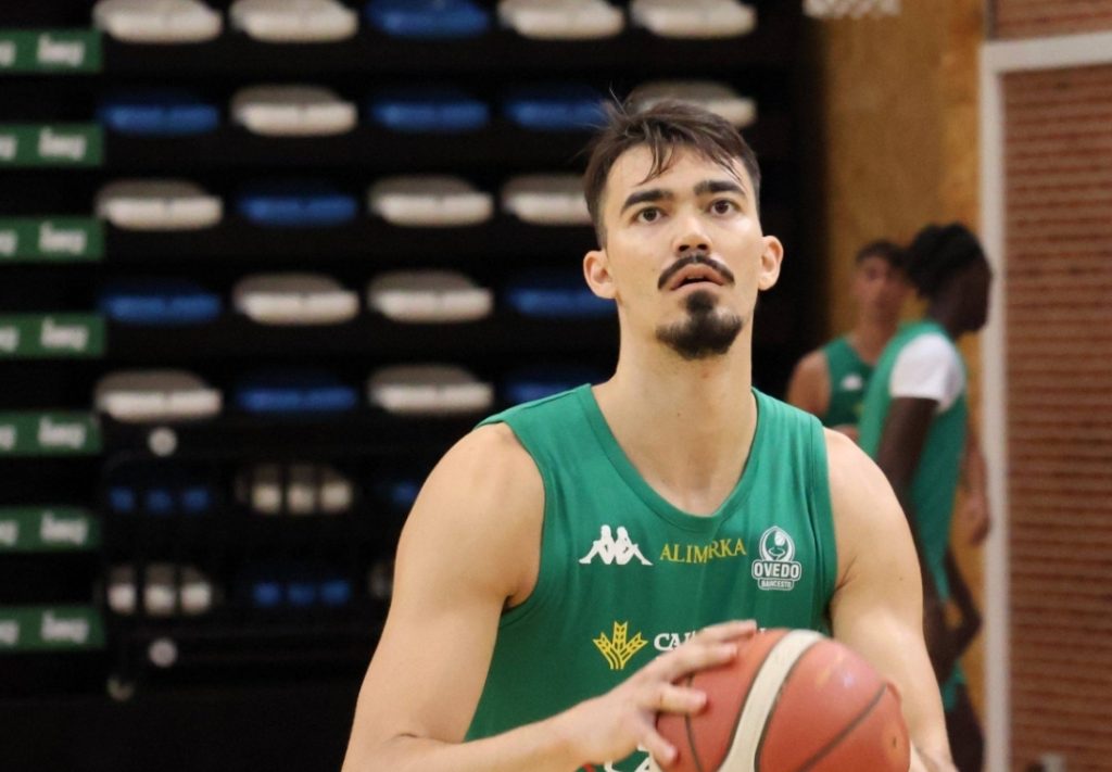 Robert Cosialls continuará aportando liderazgo y solidez al proyecto del Alimerka Oviedo Baloncesto Robert Cosialls continuará aportando liderazgo y solidez al proyecto del Alimerka Oviedo Baloncesto