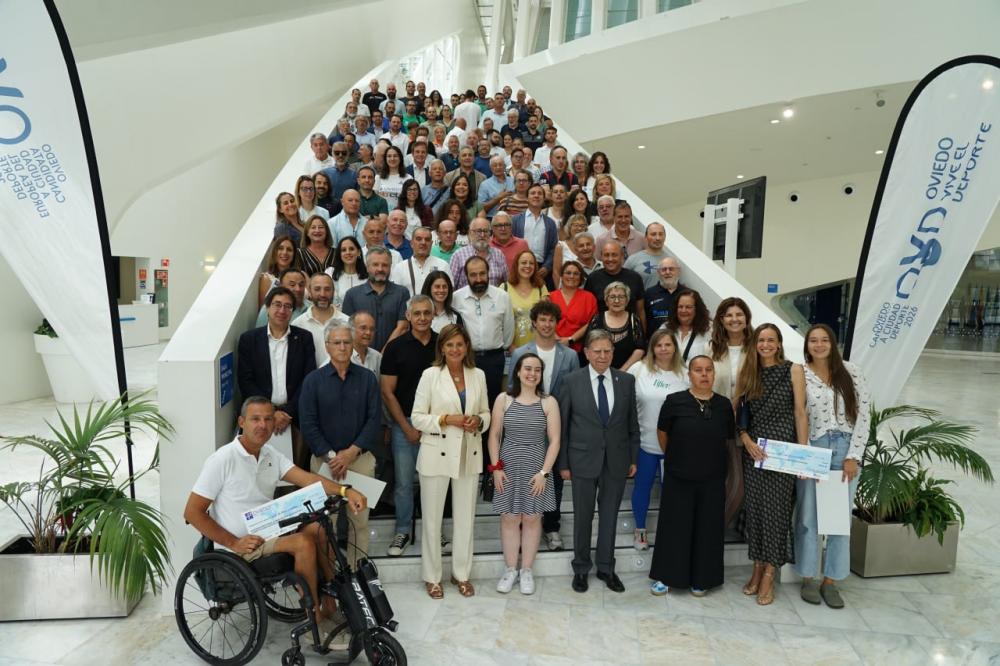 El Ayuntamiento de Oviedo concede 113 subvenciones a clubes y federaciones deportivas por valor de 1,2 millones de euros El Ayuntamiento de Oviedo concede 113 subvenciones a clubes y federaciones deportivas por valor de 1,2 millones de euros