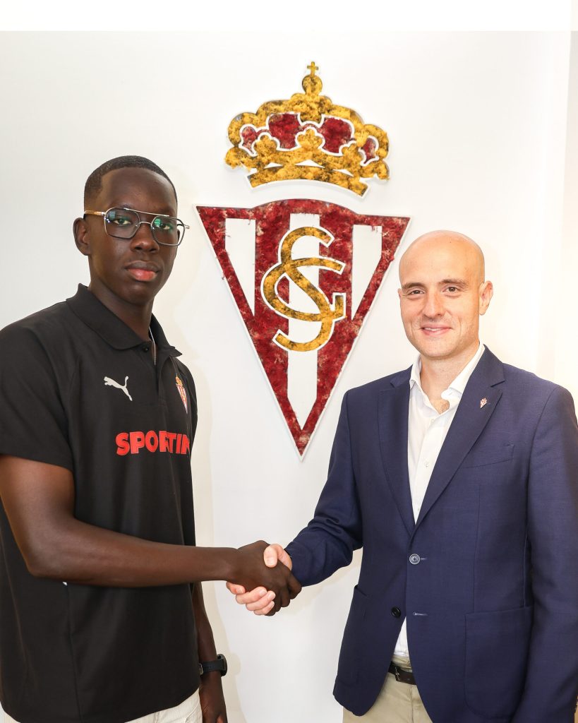 Mamadou Loum centrocampista senegalés que procede del FC Arouca, octavo refuerzo del Sporting para la temporada 2025/26