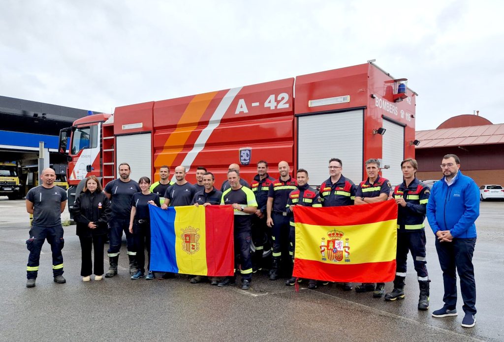 Asturias 14 incendios forestales, 5 activos, 7 controlados y 2 estabilizados y llega ayuda de Andorra para continuar con la extinción