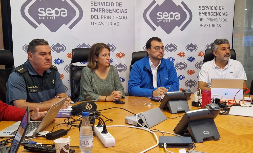 Asturias 15 incendios forestales: 4 activos, 3 estabilizados y 8 controlados Asturias 15 incendios forestales: 4 activos, 3 estabilizados y 8 controlados