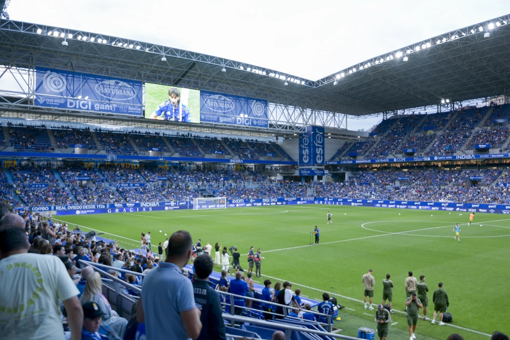 Entradas para el Real Oviedo – Real Madrid estarán únicamente disponibles para usuarios con carnet oviedista en las primeras 24 horas desde su puesta a la venta, hasta el miércoles a las 14:45 horas Entradas para el Real Oviedo – Real Madrid estarán únicamente disponibles para usuarios con carnet oviedista en las primeras 24 horas desde su puesta a la venta, hasta el miércoles a las 14:45 horas