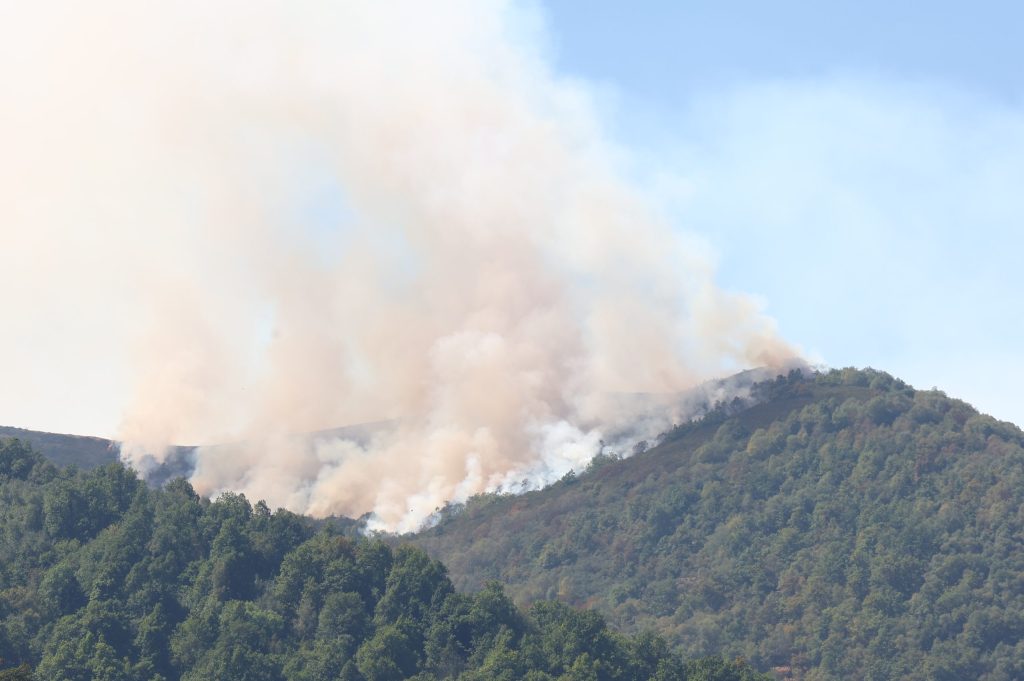 En Asturias tres incendios activos Degaña, Genestoso en Cangas del Narcea y Somiedo en Caunedo/Gúa/Perlunes En Asturias tres incendios activos Degaña, Genestoso en Cangas del Narcea y Somiedo en Caunedo/Gúa/Perlunes