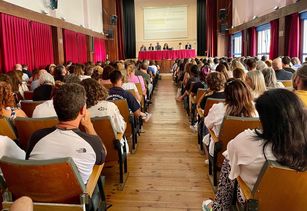 Asturias amplía el servicio de comedor escolar y los centros deberán disponer de un programa de prevención contra el acoso escolar Asturias amplía el servicio de comedor escolar y los centros deberán disponer de un programa de prevención contra el acoso escolar