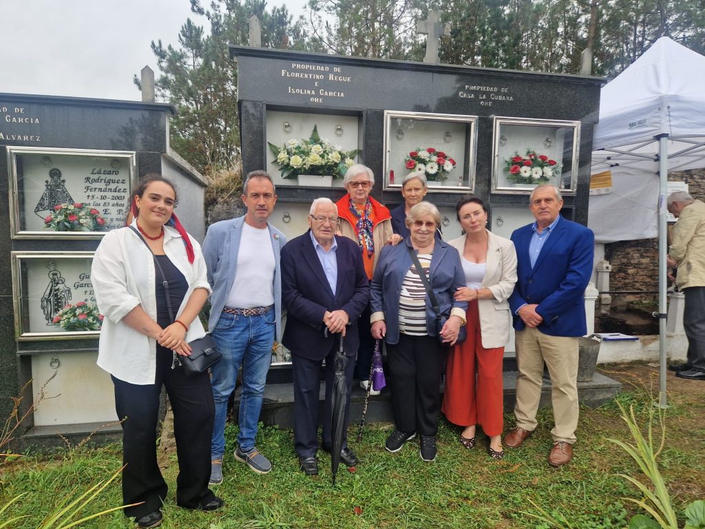 Exhumados los restos de víctimas del franquismo, seis jóvenes de entre 17 y 21 años ejecutados en 1936, en la fosa de Carcéu, en Valdés Exhumados los restos de víctimas del franquismo, seis jóvenes de entre 17 y 21 años ejecutados en 1936, en la fosa de Carcéu, en Valdés