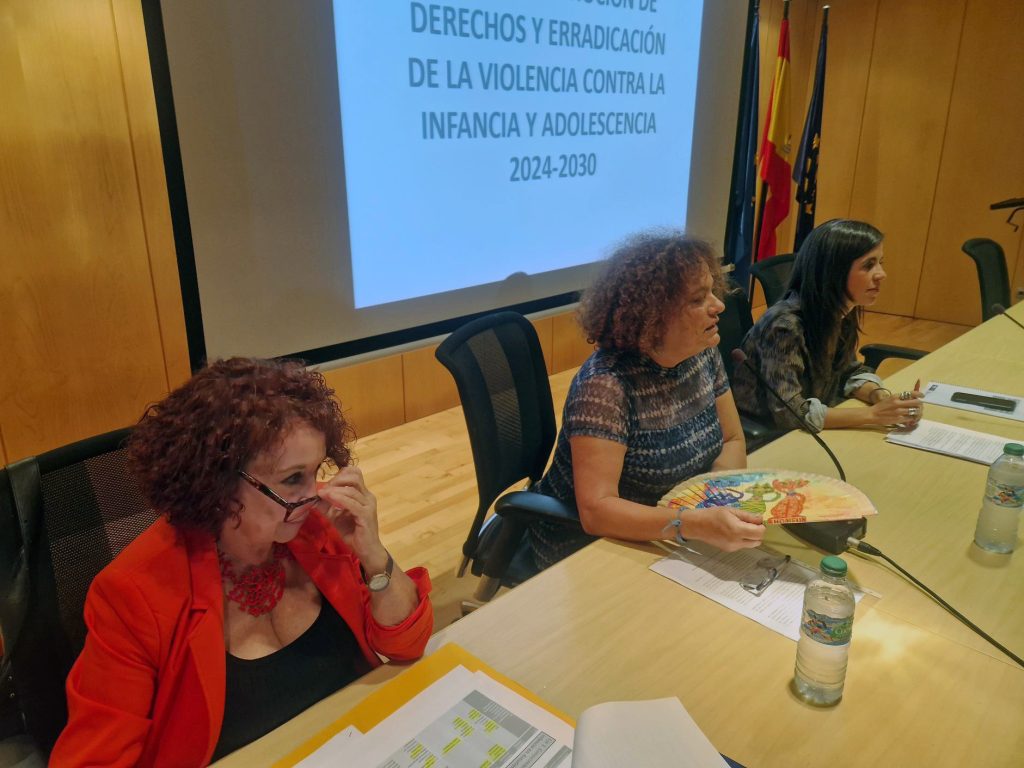 Asturias busca atajar y combatir cualquier tipo de maltrato o abuso contra niños, niñas y jóvenes, con campañas de comunicación en redes sociales, subraya la necesidad de escuchar a los menores y de reforzar sus canales de participación y denuncia Asturias busca atajar y combatir cualquier tipo de maltrato o abuso contra niños, niñas y jóvenes, con campañas de comunicación en redes sociales, subraya la necesidad de escuchar a los menores y de reforzar sus canales de participación y denuncia